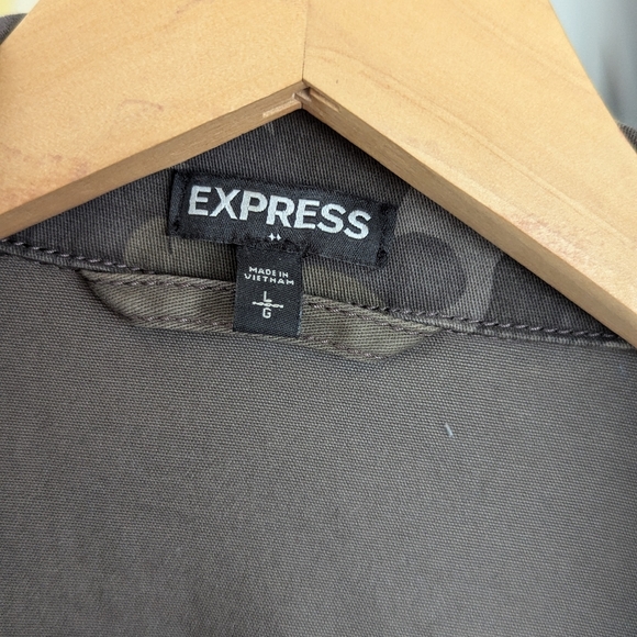 Express camo print utility jacket LG - Picture 8 of 11
